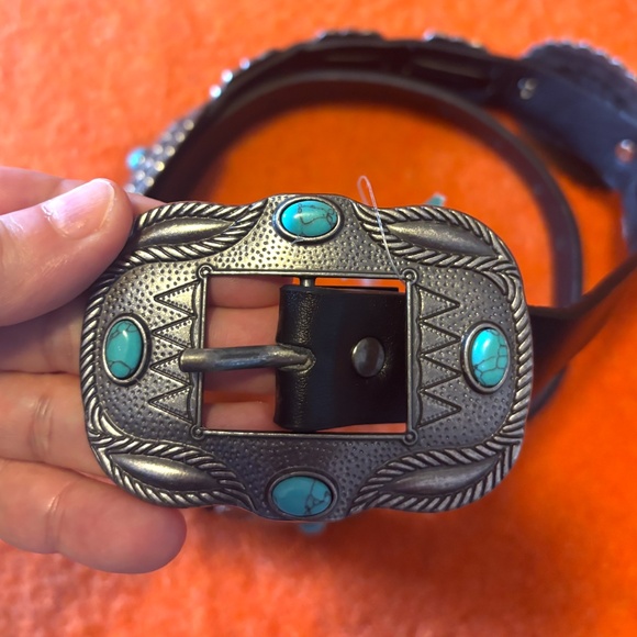 Floral metal medallion and blue turquoise stone faux leather western belt NWT - Picture 4 of 10